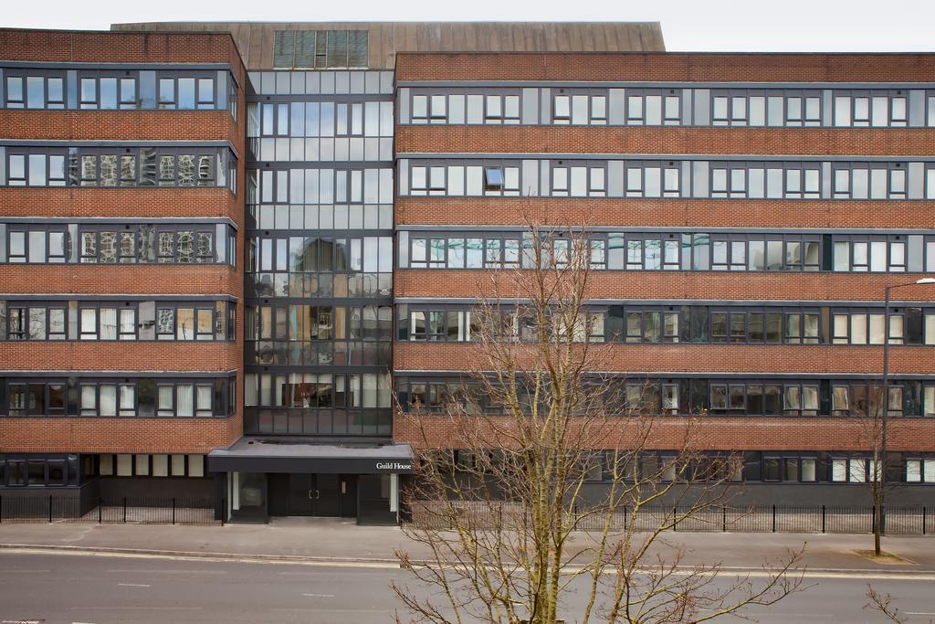 Апартаменты Guild House Суиндон Экстерьер фото